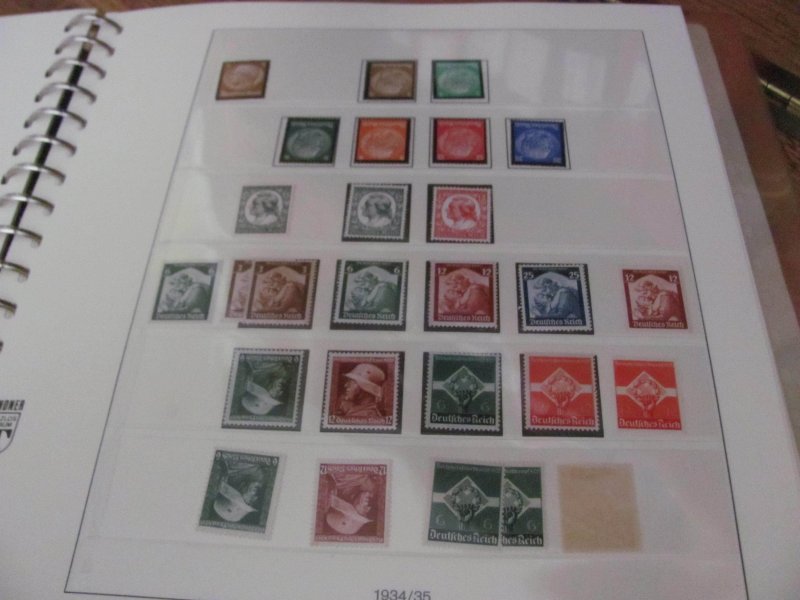 GERMANY 1933-1938  MINT HINGED COLLECTION IN A  LINDNER ALBUM (120)