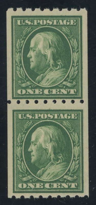 USA 390 - 1 cent Franklin coil pair - VF Mint never hinged