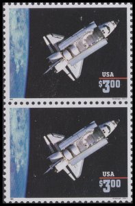 US 2544 Priority Mail Space Shuttle Challenger $3 vert pair MNH 1995