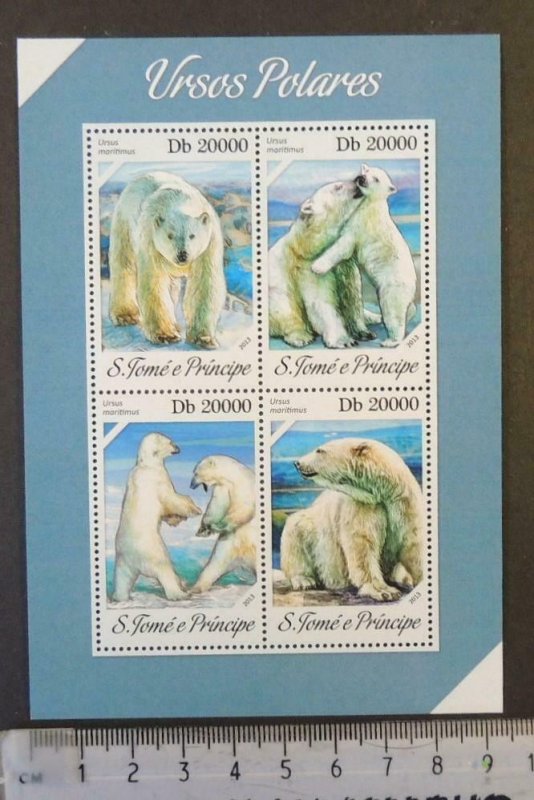 St Thomas 2013 polar bears animals m/sheet mnh 