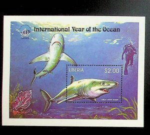 LIBERIA Sc 1360 NH SOUVENIR SHEET OF 1998 - SEA LIFE - SHARKS - (AS24)