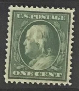 United States #374 MNH CV$25.00