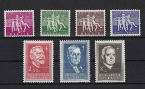 BELGIUM 1955 ANTI TB  MOUNTED MINT SET CAT £100   REF R 2819