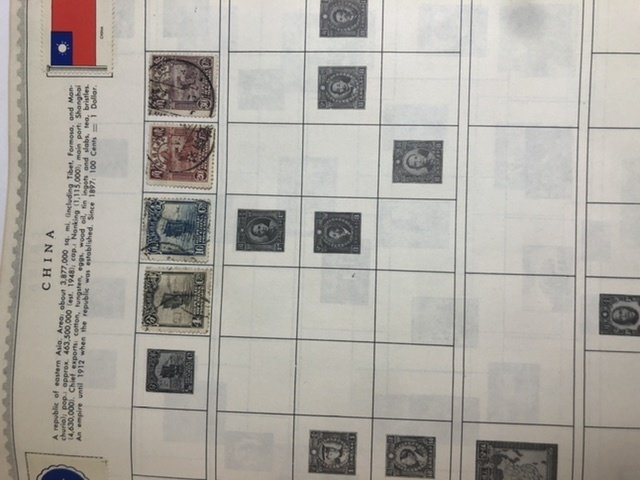 The New World Wide Postage Stamp Album Lots Of Old Stamps