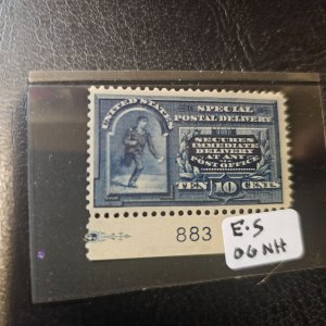 E-5 Special Delivery MINT VF-XF never hinged and original gum with selvage