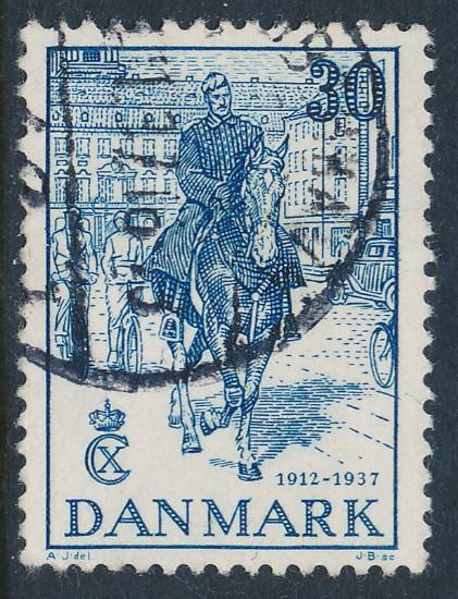 Denmark Scott 261 (AFA 242), 30 øre blue Chr. X, F-VF used