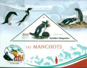 PENGUINS ANIMALS FAUNA CHARLES DARWIN MADAGASCAR 2019 MNH STAMP SET 4 SHEETS