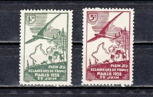 France, 2 Scouting Cinderella Values from set. ^