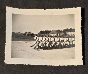 LUFTWAFFE STEEL HELMET SOLDIERS w Winter Uniforms WW2 WWII German Military Photo