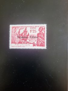Stamps Reunion Scott #221 h