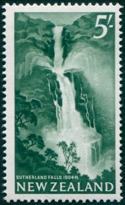 New Zealand 1960 5s blackish green SG800 MNH