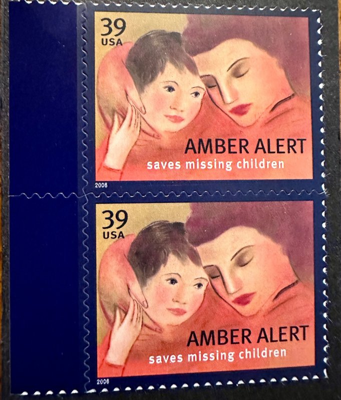 US # 4031 amber Alert pair 39c 2006 Mint NH