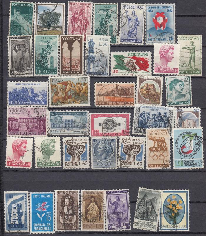 Italy - 300 +  stamp lot - (98)