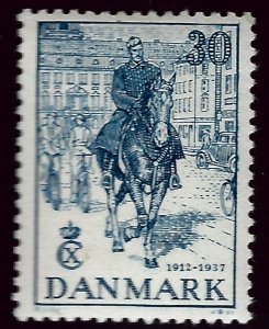 Denmark SC#261 Mint VF SCV$15.00...A very Popular Country!!