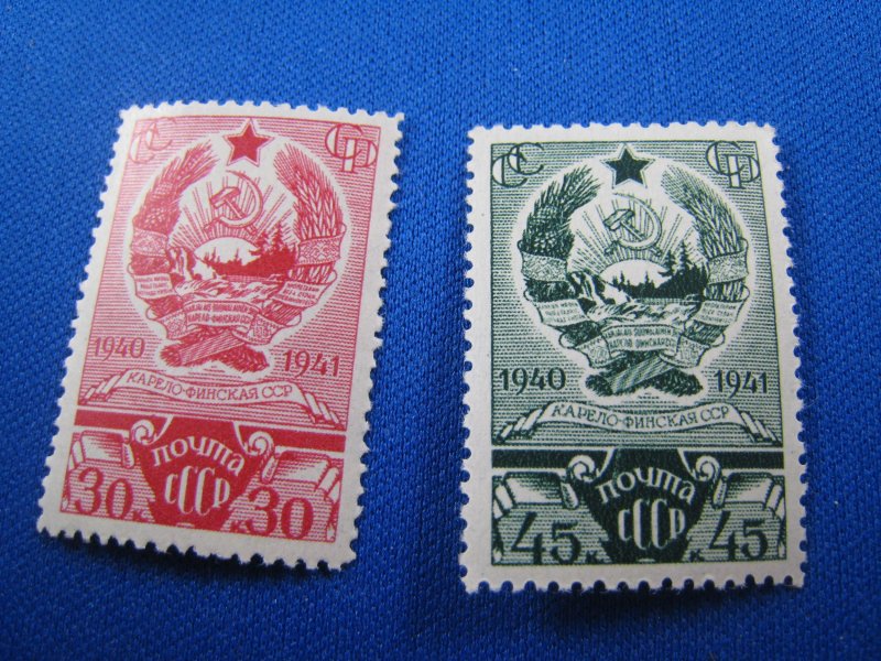 RUSSIA 1941  -  SCOTT # 841-842     MNH