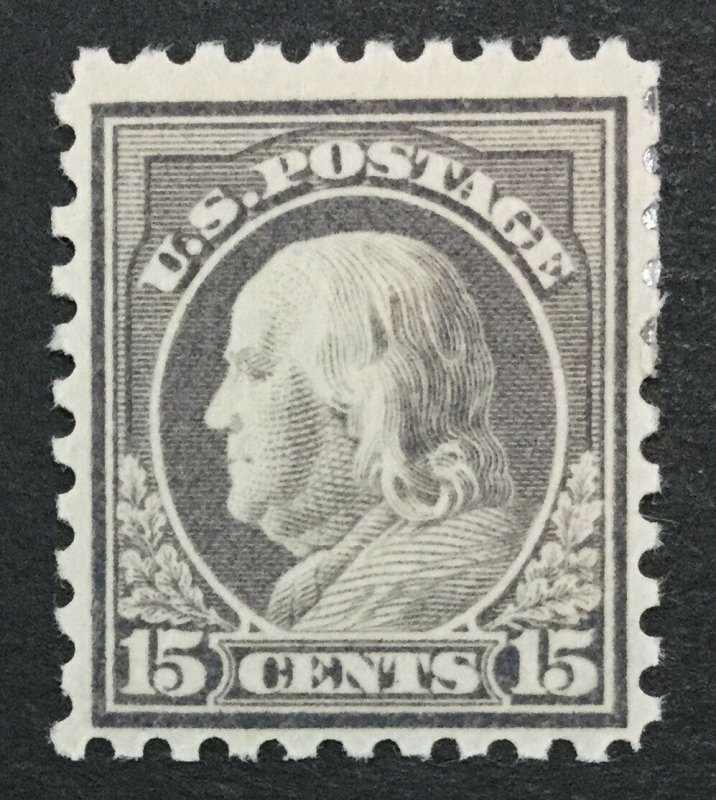 MOMEN: US #437 MINT OG H #30546