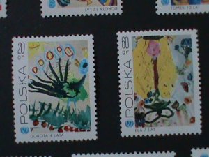 ​POLAND--SC#1809-16 25TH ANNIVERSARY OF UNICEF-PAINTINGS-MNH VF COMPLETE SET