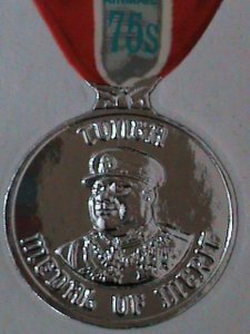 ​TONGA-AIRMAIL1971-SC#C100 SILVER MEDAL OF MERIT MNH VF KEY STAMP HARD TO FIND