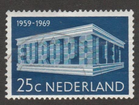 475  Europa