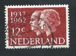 Netherlands SC# 389 - Queen Juliana & Prince Bernhard