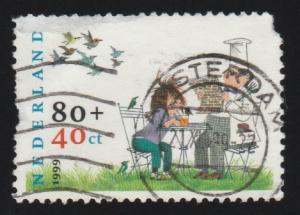 B715  Child at table