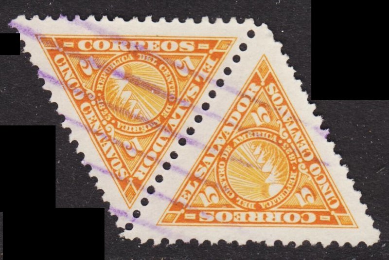 El Salvador Scott 476 F to VF used pair.