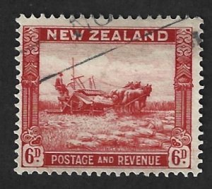 NEW ZEALAND #193 Used 6p Harvesting Stamp 2019 CV $12.00