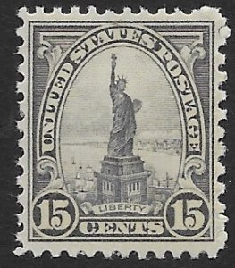 US 696 1931    15 cent fvf  mint   nh