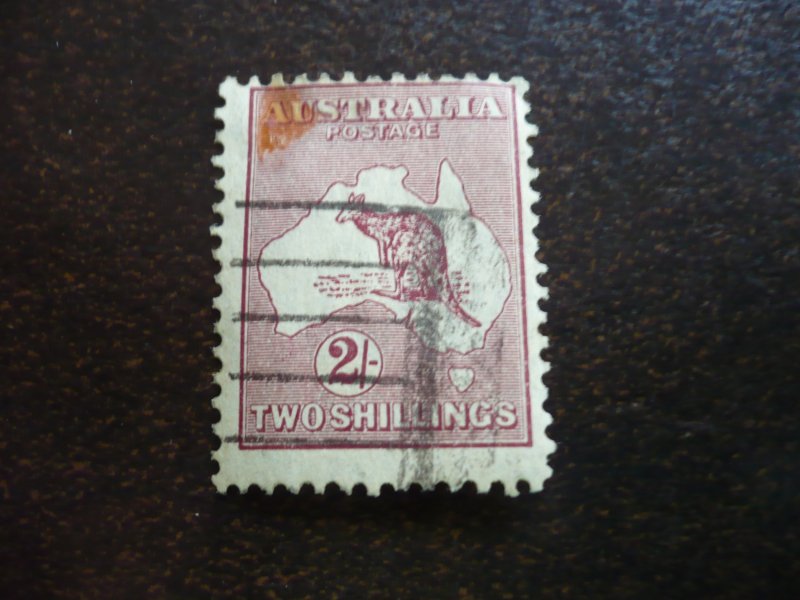 Stamps - Australia - Scott# 99 - Used Part Set of 1 Stamp