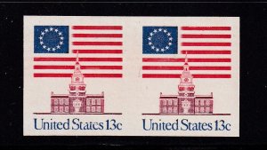 1975 Imperforate coil pair Sc 1622a 13c Independence Hall error MNH (1D