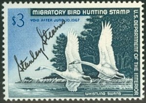 US #RW33, $3.00 Whistling Swans, signed by artist Stanley Stearns, og, NH, VF