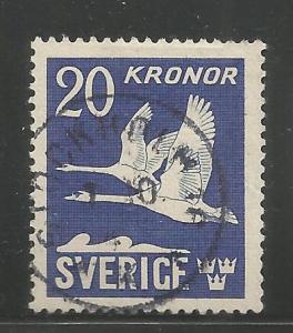 SWEDEN  C8C  USED,  FLYING SWANS