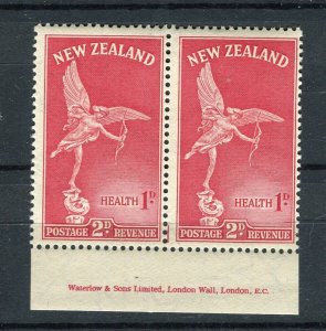 NEW ZEALAND; 1947 early Health Stamp issue Margin MINT MNH Inscription PAIR