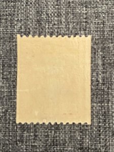 US Stamps - SC 353 - MH - SCV  $90.00