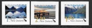 NEW ZEALAND SG3232/3b 2010 LANDSCAPES SELF ADHESIVE MNH