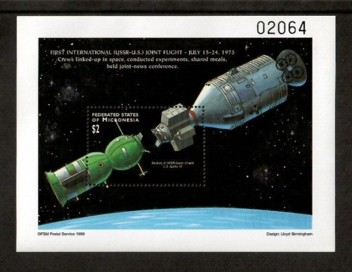 Micronesia 1999 - Russian Moon Space - Souvenir Stamp Sheet - Scott #335 - MNH