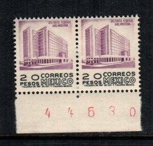 Mexico  931  MNH  cat $ 20.00 plate number
