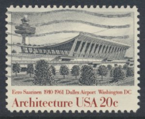 USA  SC# 2022  Used Dulles Airport  Architecture Series  1982  see scan