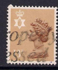 Northern Ireland GB 1986 QE2 13p Pale Chestnut Machin SG NI 37Ea ( J450 )