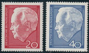 Germany - Bundesrepublik  #881-882  Mint NH CV $0.50