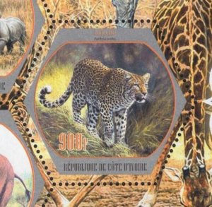 African Fauna Rhino Panther Giraffe Elephant Sov. Sheet of 4 Stamps MNH