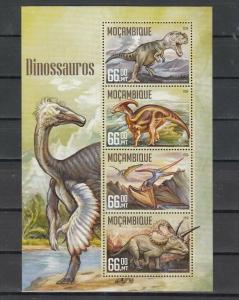 Mozambique, 2016 issue. Dinosaurs sheet of 4. ^