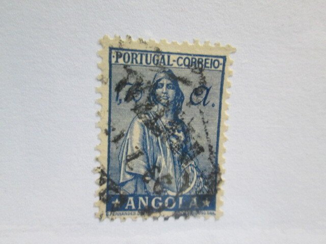 Angola #258A used  2022  SCV = $5.00