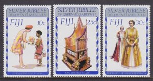 371-73 Fiji Silver Jubilee MNH