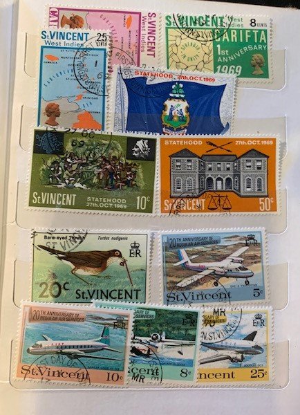 STAMP STATION PERTH St Vincent Collection in Album 170+ stamps Mint/Hinged