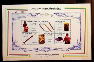 HONDURAS Sc B1g NH MINISHEET W/GOLD INSCRIPTION OF 2000 - MUSICAL INSTRUMENTS