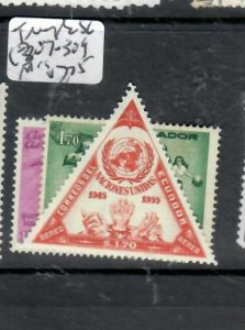 ECUADOR TRIANGLE STAMP   SC C 307-309    MOG       P1024H