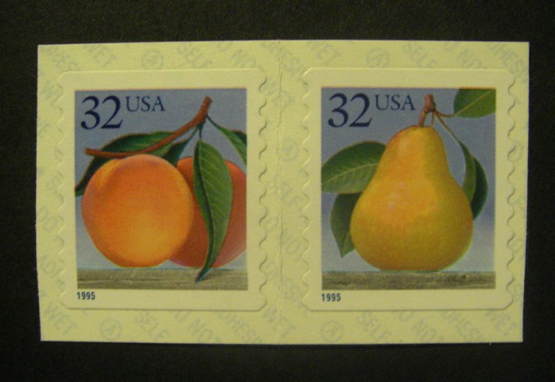 Scott 2495-95A, 32c Peach & Pear, Pair, Type A backing, MNH Coil