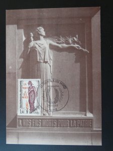 national monument for dead people in ww1 and ww2 maximum card France 1985