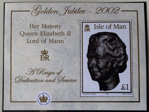 ISLE OF MAN 2002 QE2 GOLDEN JUBILEE MINISHEET SGMS975 . MNH. SEE SCAN